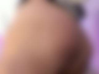 akura011's Live Sex Cam Show