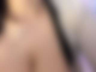 akura011's Live Sex Cam Show