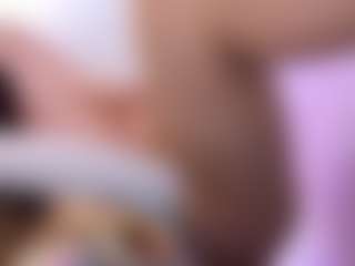 akura011's Live Sex Cam Show