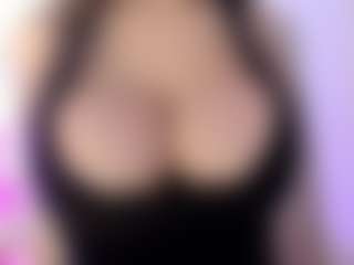 akura011's Live Sex Cam Show