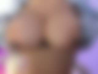 akura011's Live Sex Cam Show