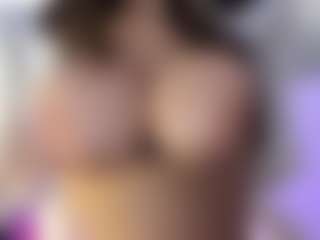 akura011's Live Sex Cam Show