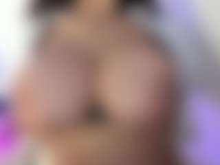 akura011's Live Sex Cam Show