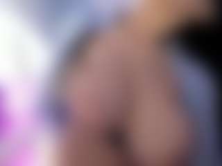 akura011's Live Sex Cam Show