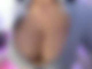 akura011's Live Sex Cam Show