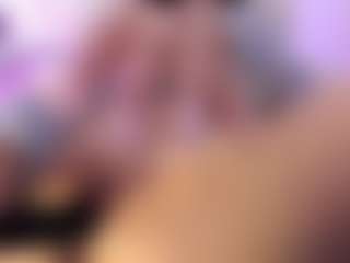 akura011's Live Sex Cam Show