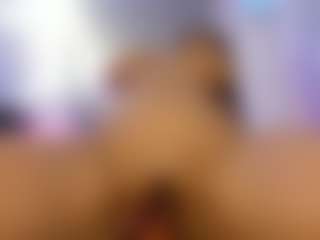 akura011's Live Sex Cam Show