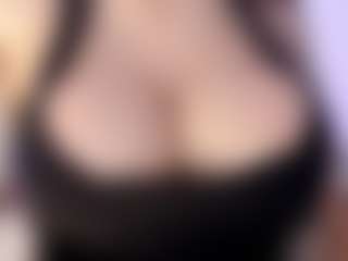 akura011's Live Sex Cam Show