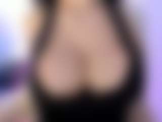 akura011's Live Sex Cam Show