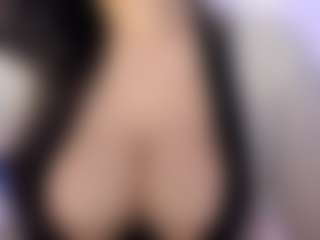 akura011's Live Sex Cam Show