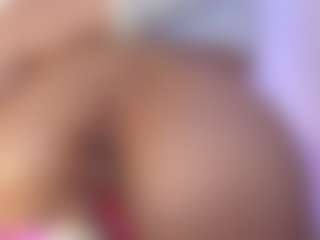 akura011's Live Sex Cam Show