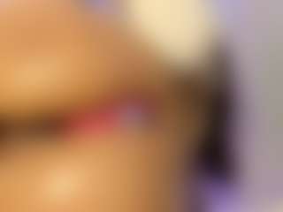 akura011's Live Sex Cam Show