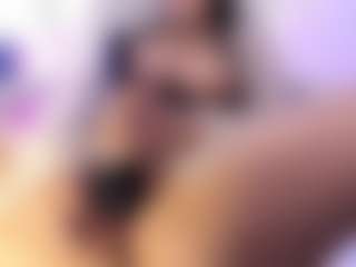 akura011's Live Sex Cam Show