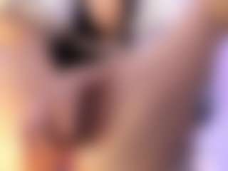akura011's Live Sex Cam Show