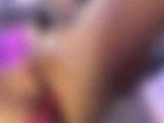 akura011's Live Sex Cam Show
