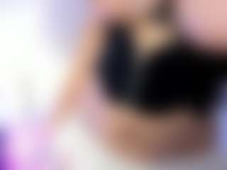 akura011's Live Sex Cam Show