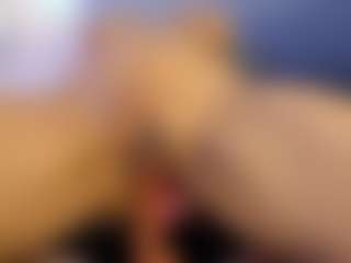 akura011's Live Sex Cam Show