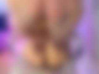 akura011's Live Sex Cam Show