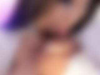 akura011's Live Sex Cam Show