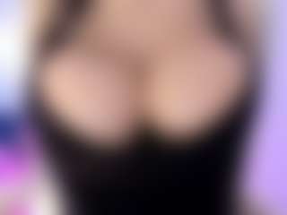 akura011's Live Sex Cam Show