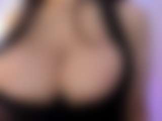 akura011's Live Sex Cam Show
