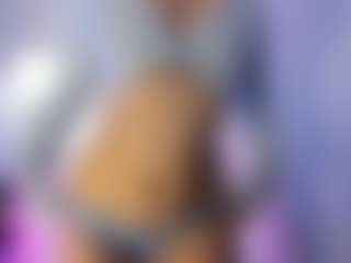 akura011's Live Sex Cam Show
