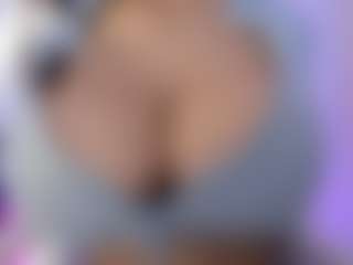 akura011's Live Sex Cam Show