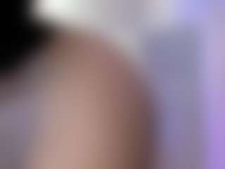 akura011's Live Sex Cam Show