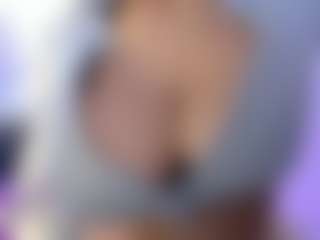 akura011's Live Sex Cam Show