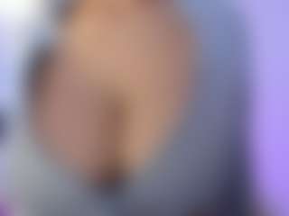 akura011's Live Sex Cam Show