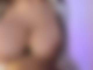 akura011's Live Sex Cam Show