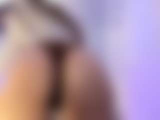 akura011's Live Sex Cam Show