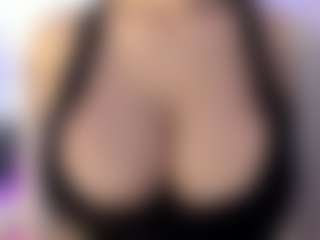 akura011's Live Sex Cam Show