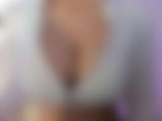 akura011's Live Sex Cam Show