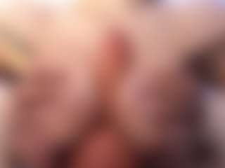 akura011's Live Sex Cam Show