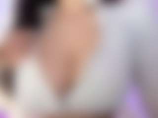 akura011's Live Sex Cam Show