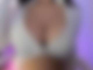 akura011's Live Sex Cam Show