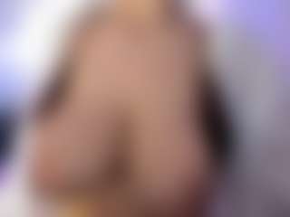 akura011's Live Sex Cam Show