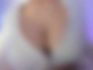 akura011's Live Sex Cam Show