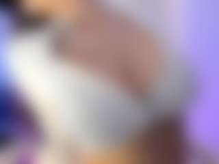 akura011's Live Sex Cam Show