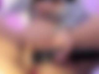 akura011's Live Sex Cam Show