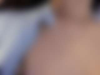 akura011's Live Sex Cam Show
