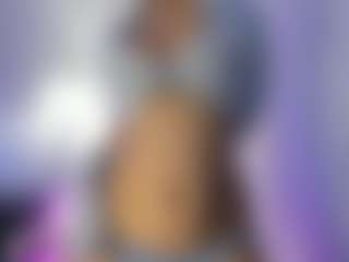akura011's Live Sex Cam Show