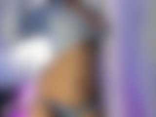 akura011's Live Sex Cam Show