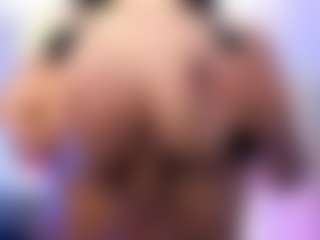 akura011's Live Sex Cam Show