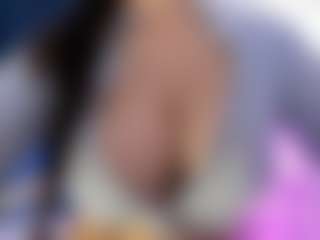 akura011's Live Sex Cam Show