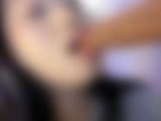 akura011's Live Sex Cam Show