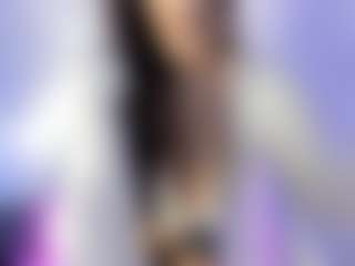 akura011 MILF webcam performer live streaming