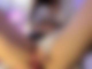 akura011's Live Sex Cam Show