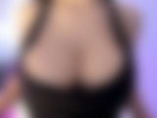 akura011's Live Sex Cam Show